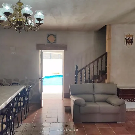 度假居 Banos Del Rey Con Piscina Climatizada *