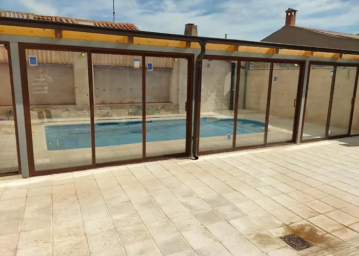 Banos Del Rey Con Piscina Climatizada *