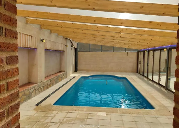 Banos Del Rey Con Piscina Climatizada *