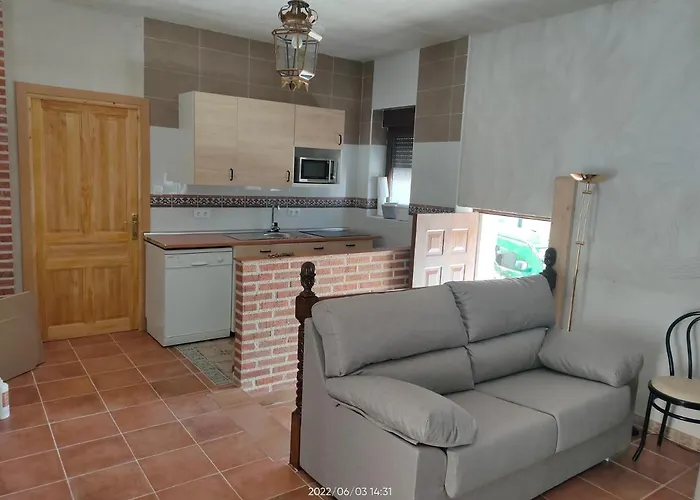 בית נופש Banos Del Rey Con Piscina Climatizada *