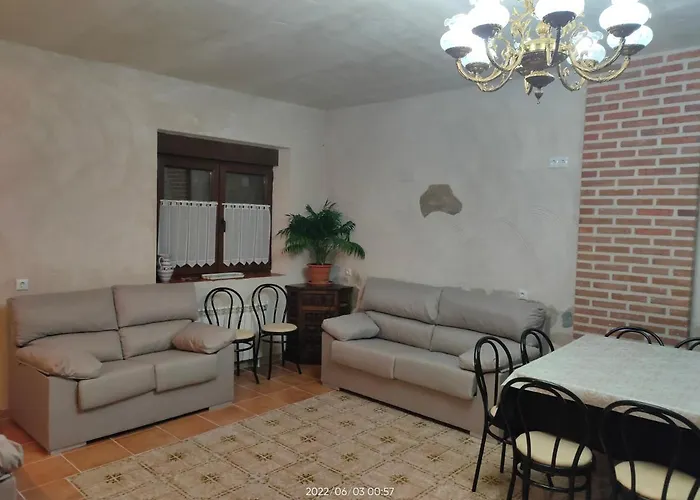 Banos Del Rey Con Piscina Climatizada *