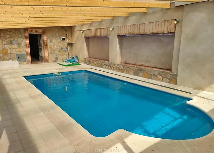 Banos Del Rey Con Piscina Climatizada *