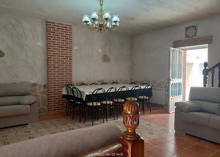 Banos Del Rey Con Piscina Climatizada *